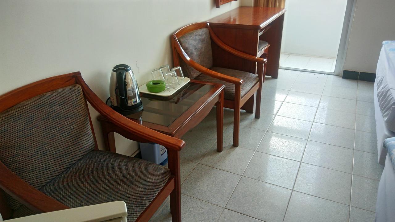 A Dong Hotel Da Lat Exterior photo